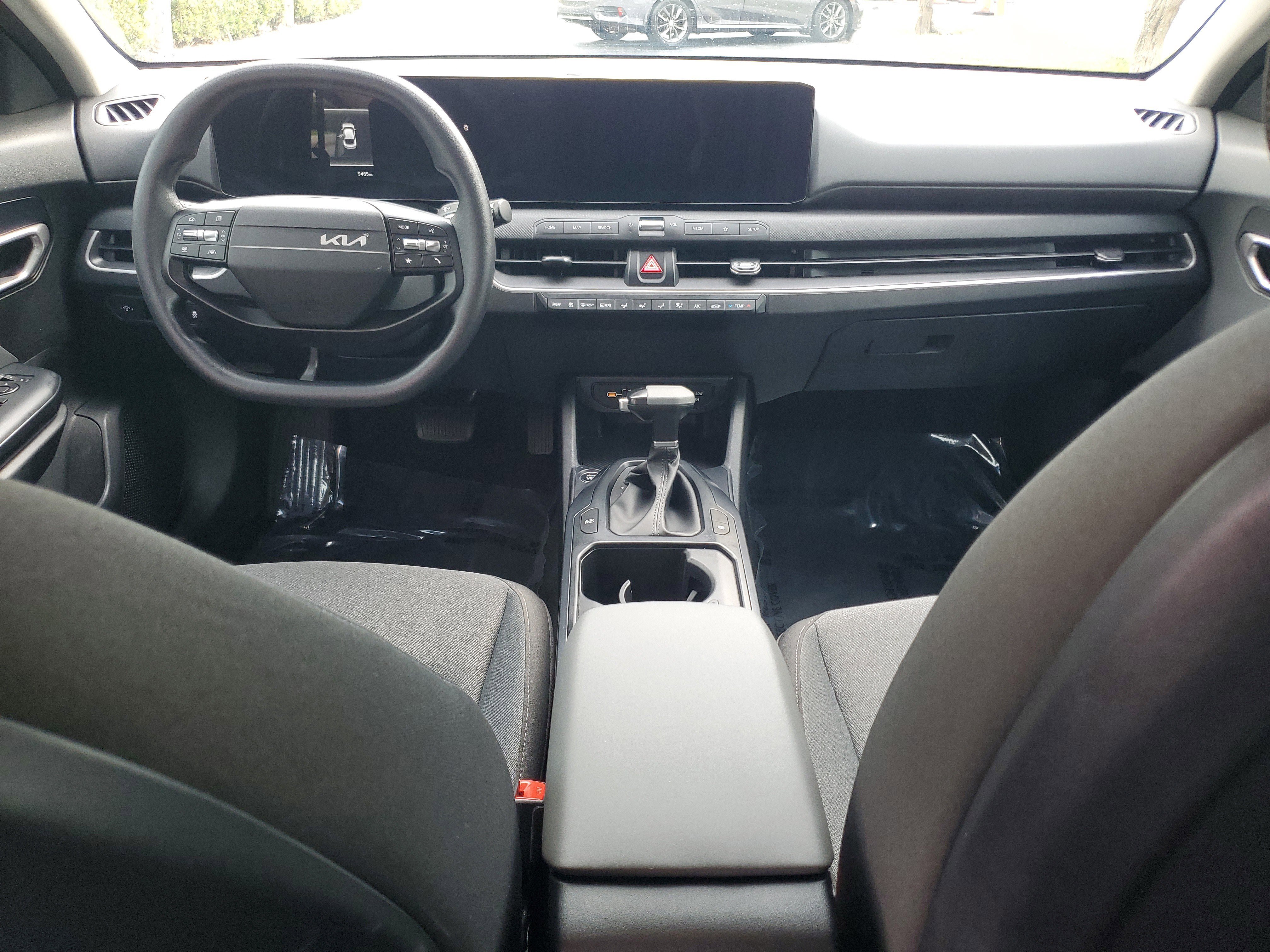 Used 2025 Kia K4 LX image 7