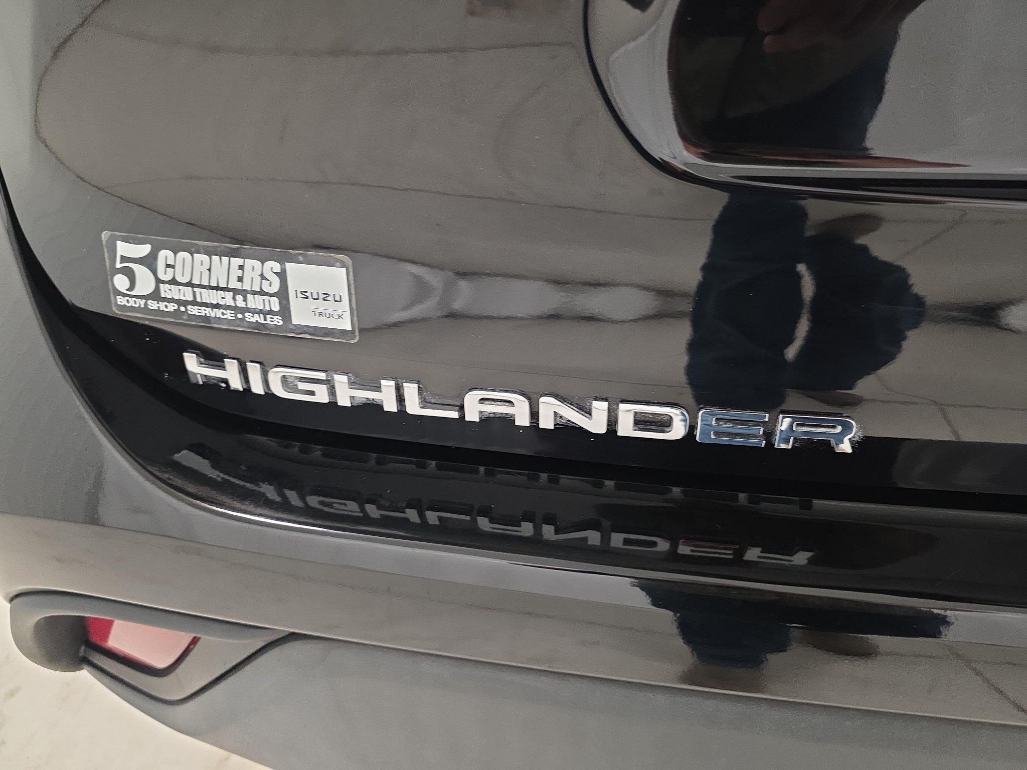 Used 2023 Toyota Highlander L AWD/4WD image 12