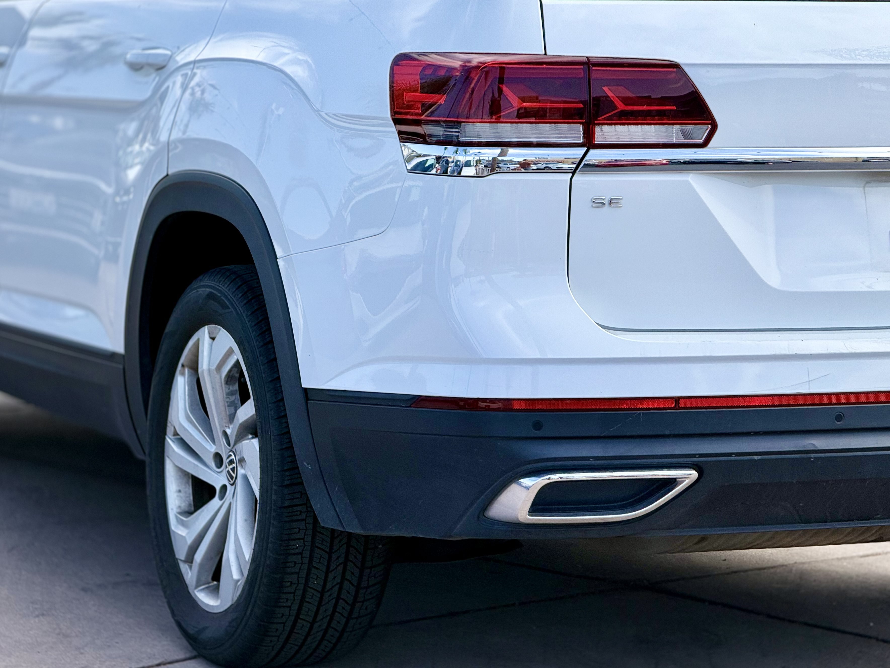 Used 2021 Volkswagen Atlas SE w/ Panoramic Sunroof Package FWD image 15