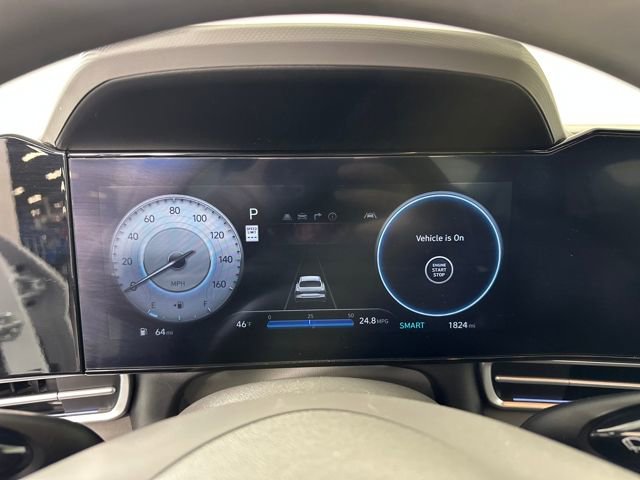 Certified 2024 Hyundai Elantra SEL image 17