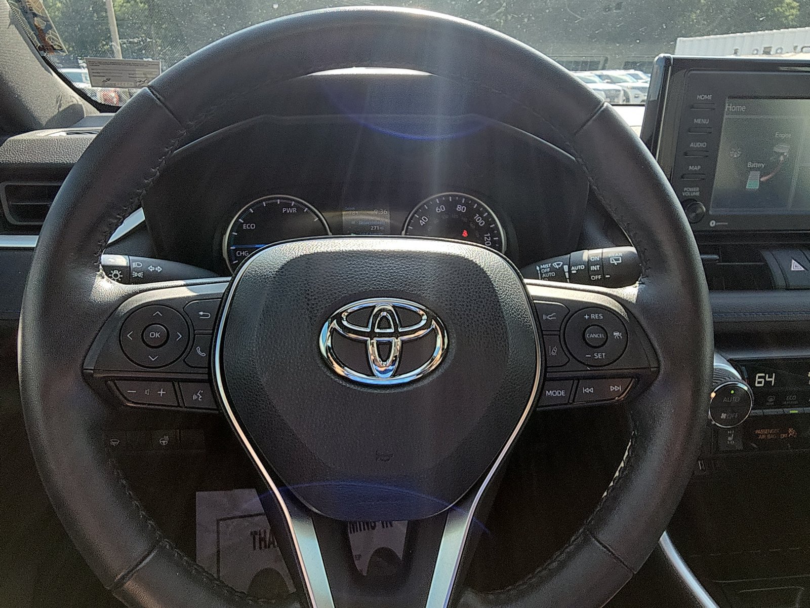 Used 2022 Toyota RAV4 SE w/ SE Grade Weather Package AWD/4WD image 15