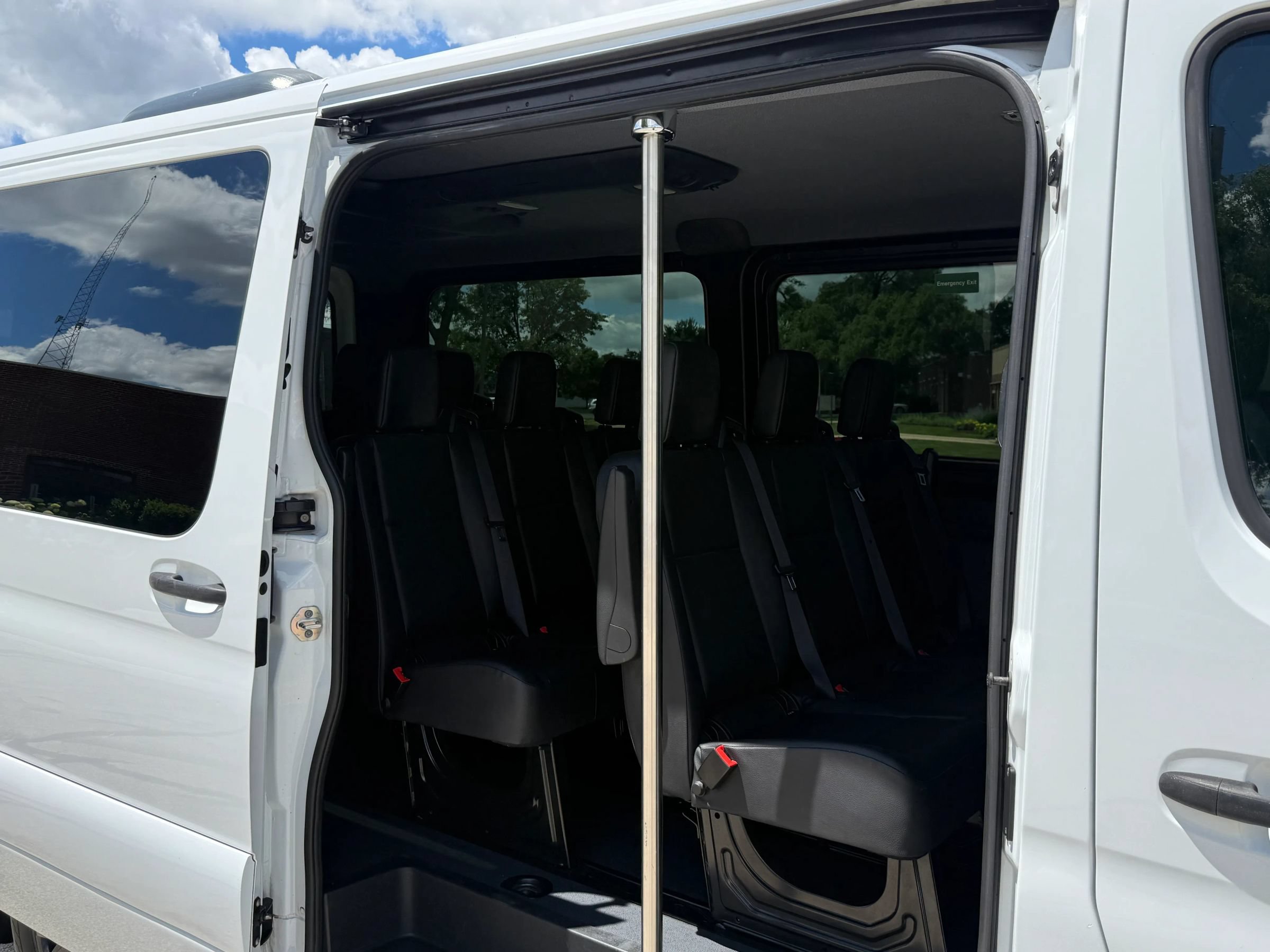 Used 2020 Mercedes-Benz Sprinter 1500 w/ Driver Convenience Package image 14
