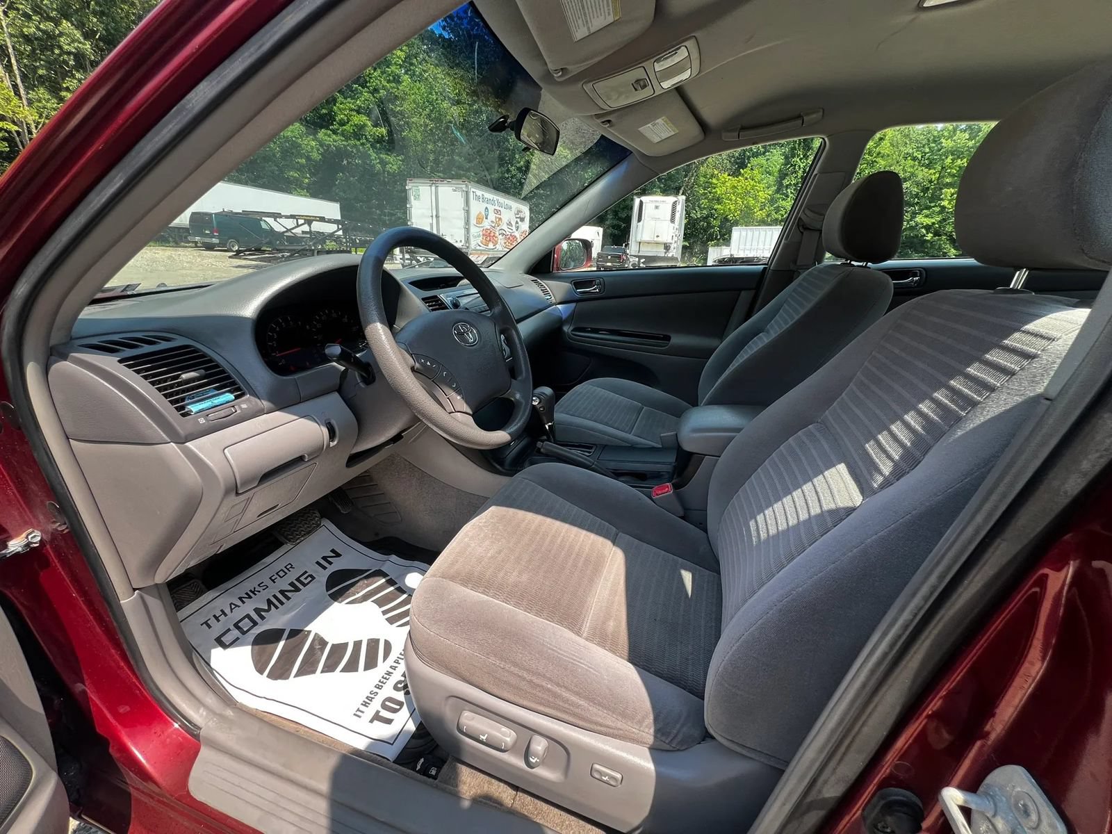 Used 2006 Toyota Camry LE FWD image 9