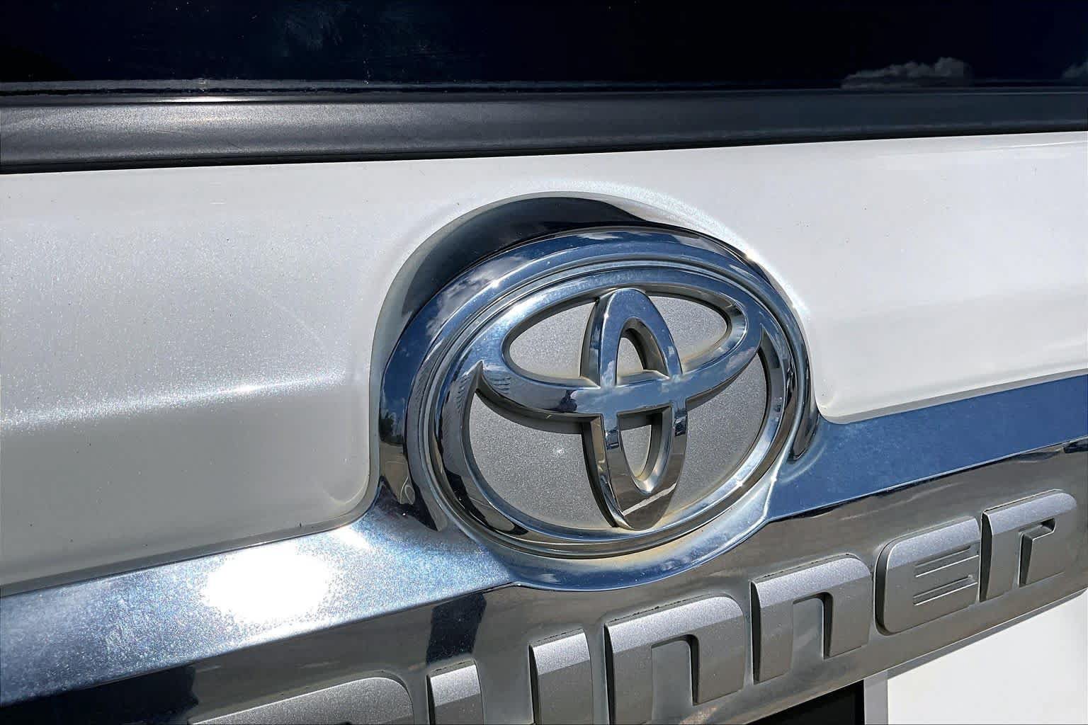 Used 2017 Toyota 4Runner Limited RWD image 31
