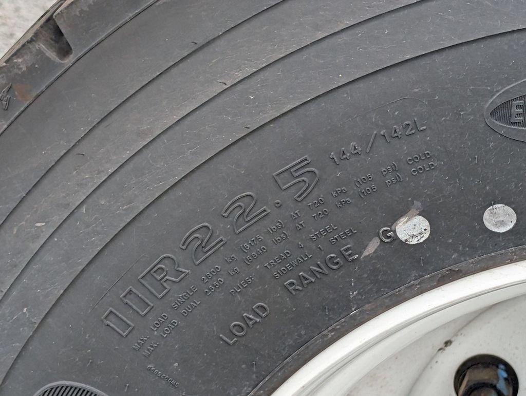 New 2025 Ford F750 2WD Regular Cab Super Duty image 19
