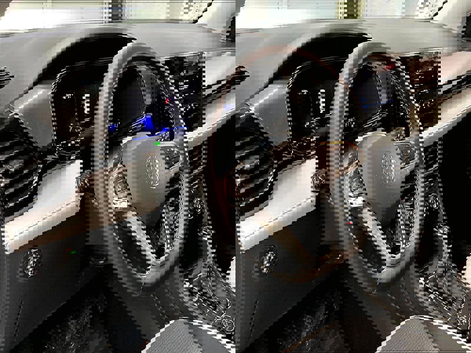 Used 2025 Volkswagen Taos S image 16