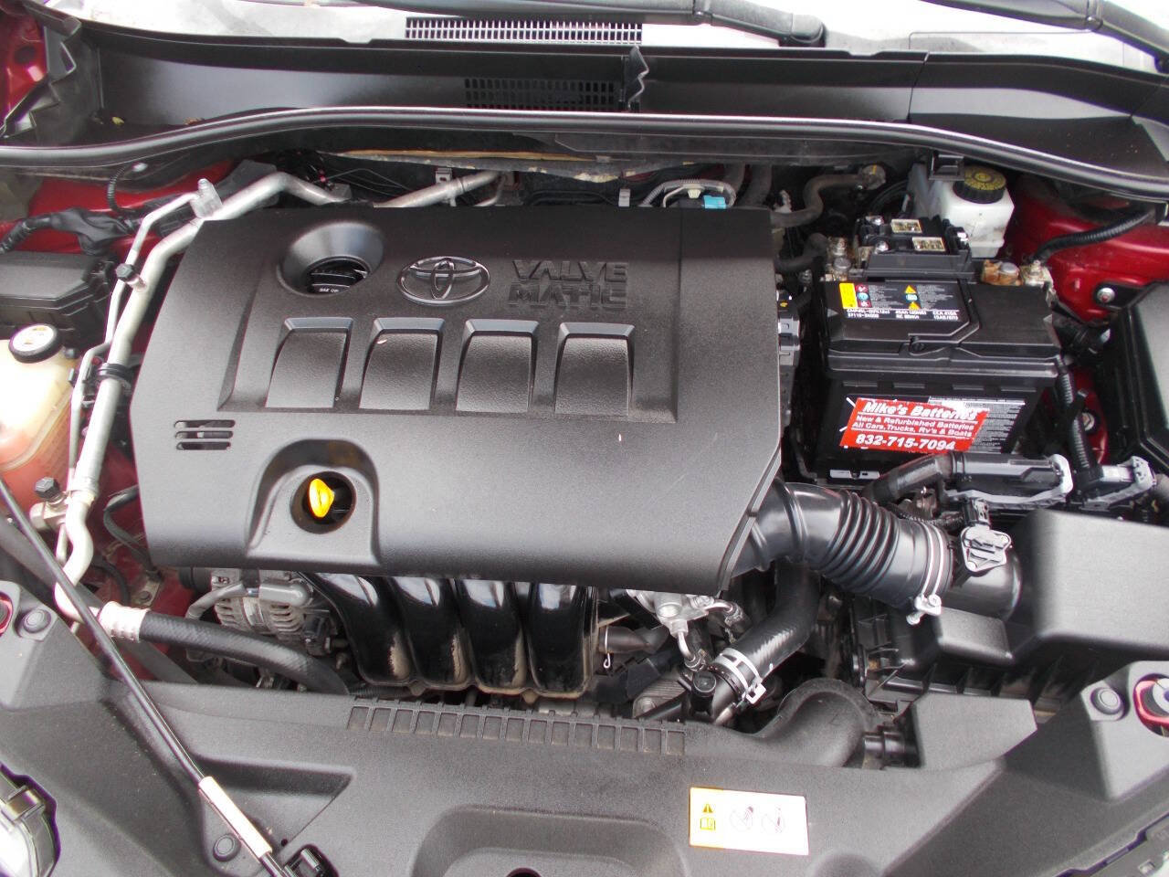 Used 2019 Toyota C-HR XLE FWD image 11