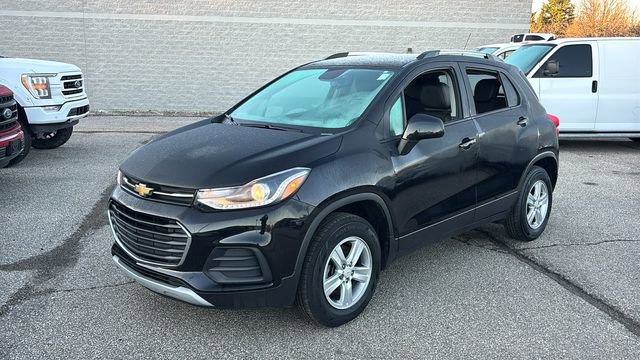 Used 2021 Chevrolet Trax LT w/ Driver Confidence Package image 3