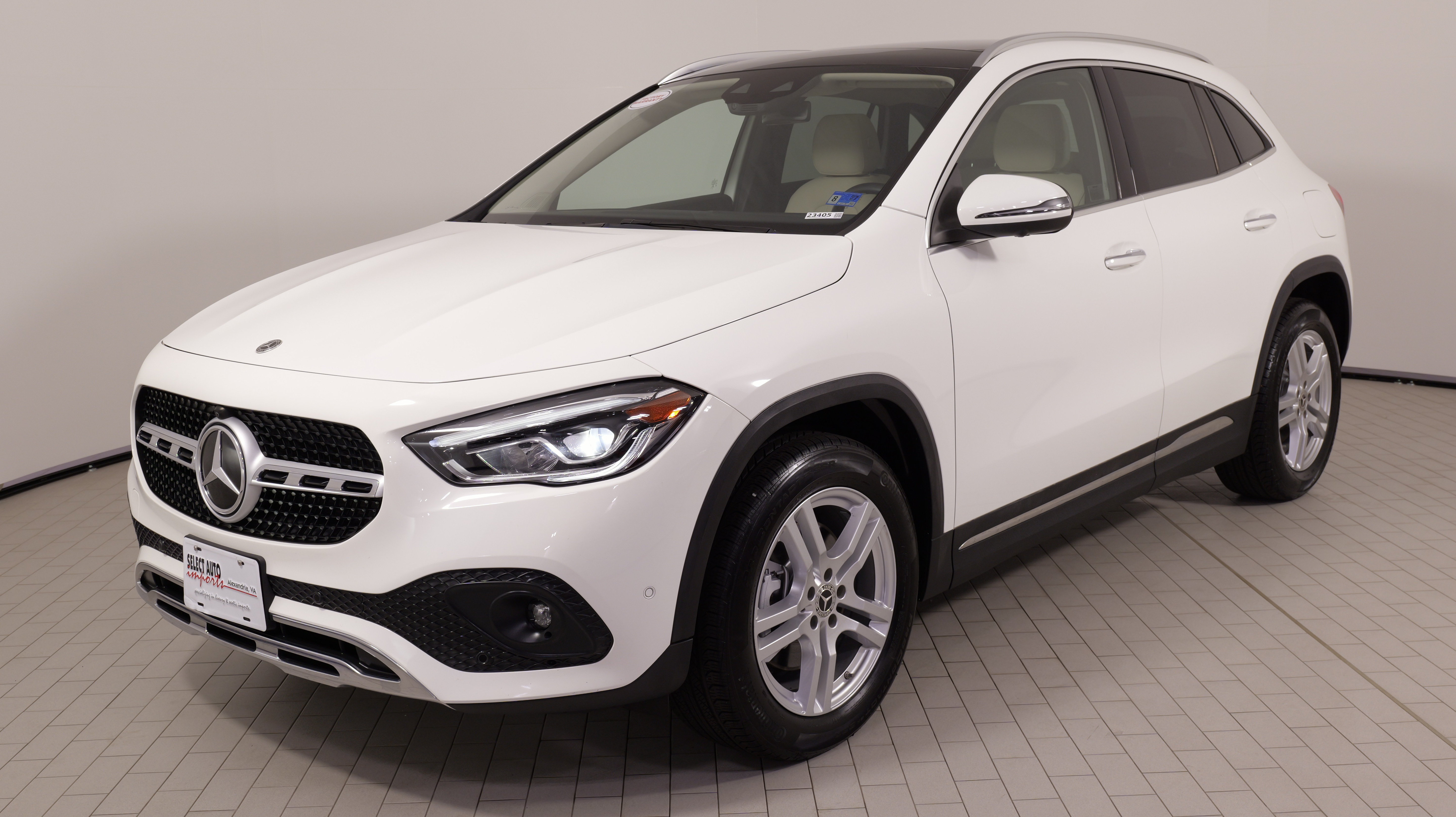 Used 2023 Mercedes-Benz GLA 250 4MATIC image 3
