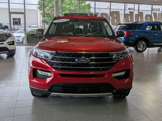 Used 2020 Ford Explorer XLT w/ Equipment Group 202A AWD/4WD image 3