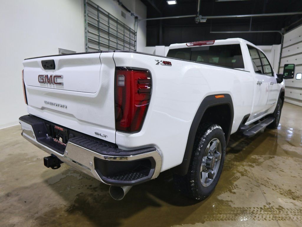 New 2026 GMC Sierra 3500 SLT w/ SLT Premium Package image 3