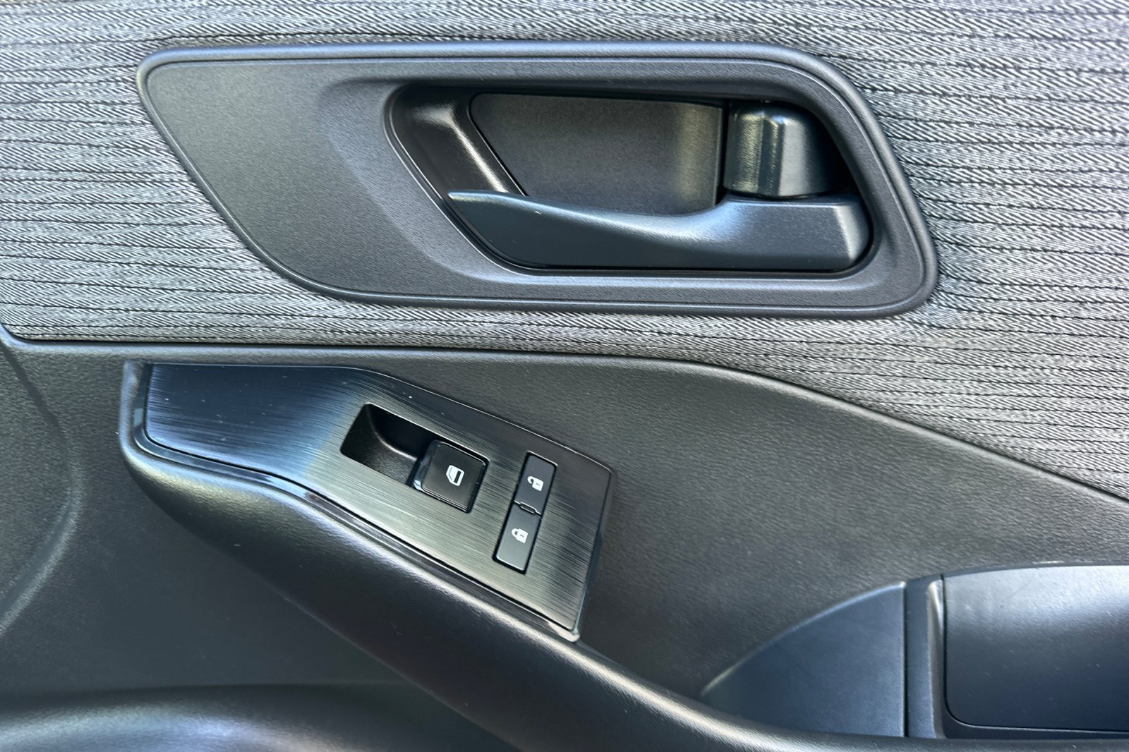 Used 2023 Nissan Rogue S FWD image 22