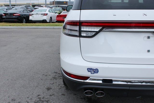 Used 2023 Lincoln Aviator Reserve w/ Elements Package Plus image 46