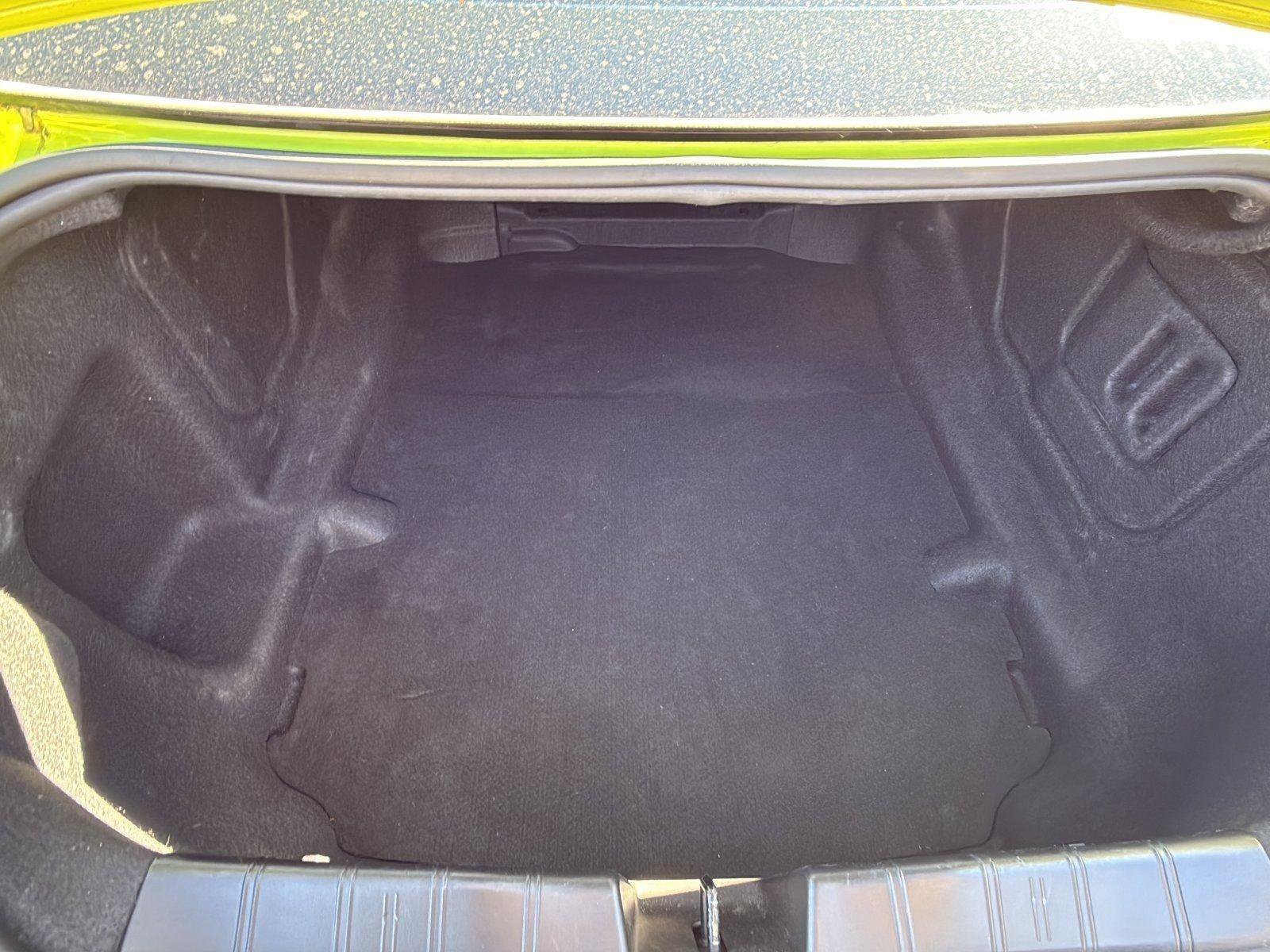 Used 2021 Chevrolet Camaro LT w/ RS Package image 20