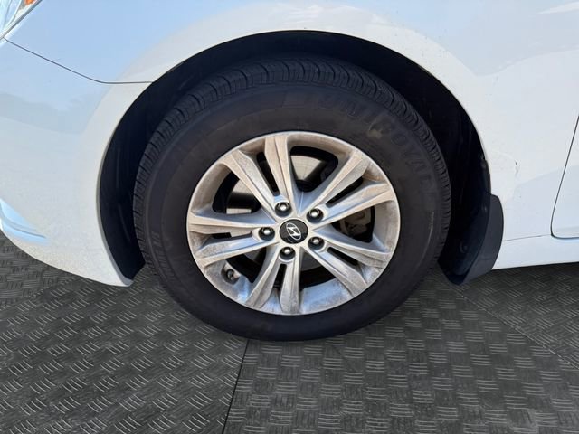 Used 2012 Hyundai Sonata GLS w/ Popular Equipment Pkg FWD image 14
