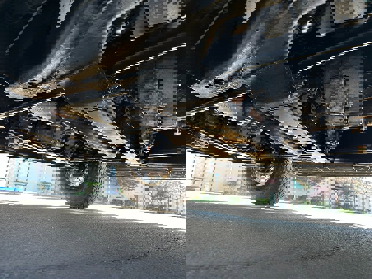 Used 2002 Cadillac Escalade EXT image 59