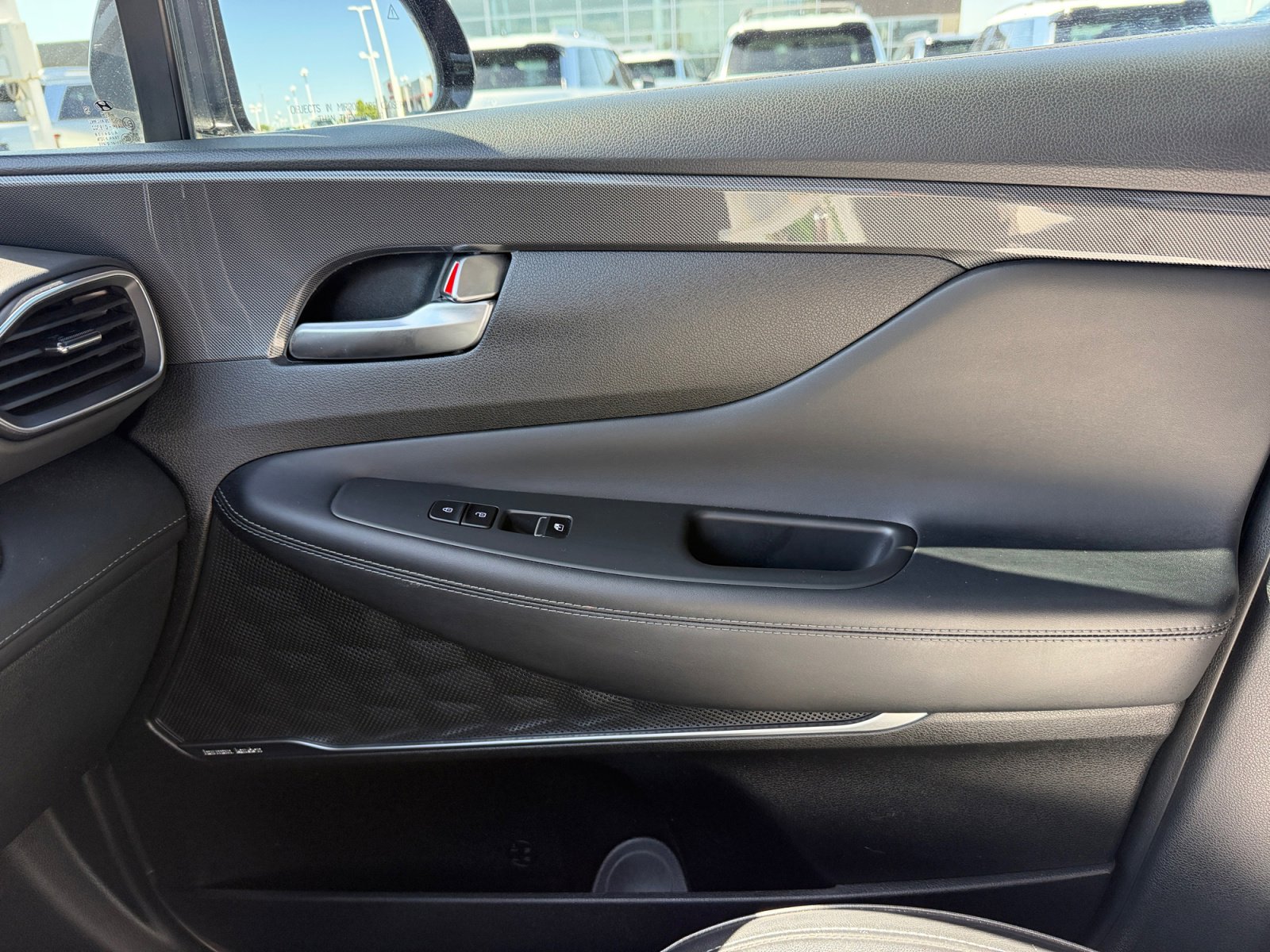 Used 2021 Hyundai Santa Fe SEL w/ Convenience + Premium Package AWD/4WD image 16