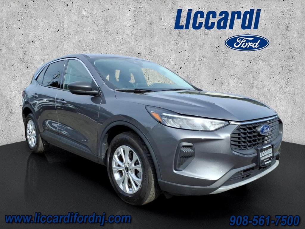 Used 2023 Ford Escape Active AWD/4WD image 1