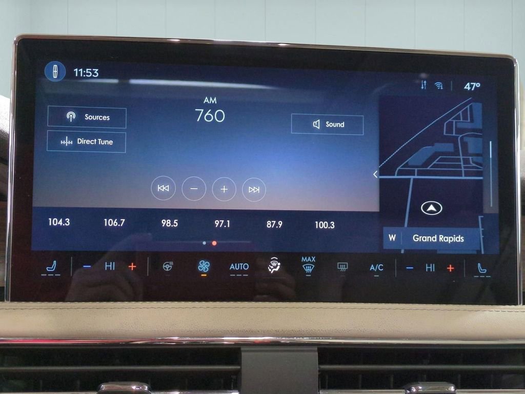 Certified 2023 Lincoln Corsair Reserve w/ Equipment Group 201A image 24