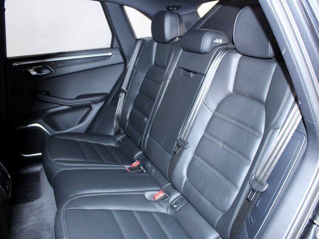 Used 2024 Porsche Macan GTS image 23