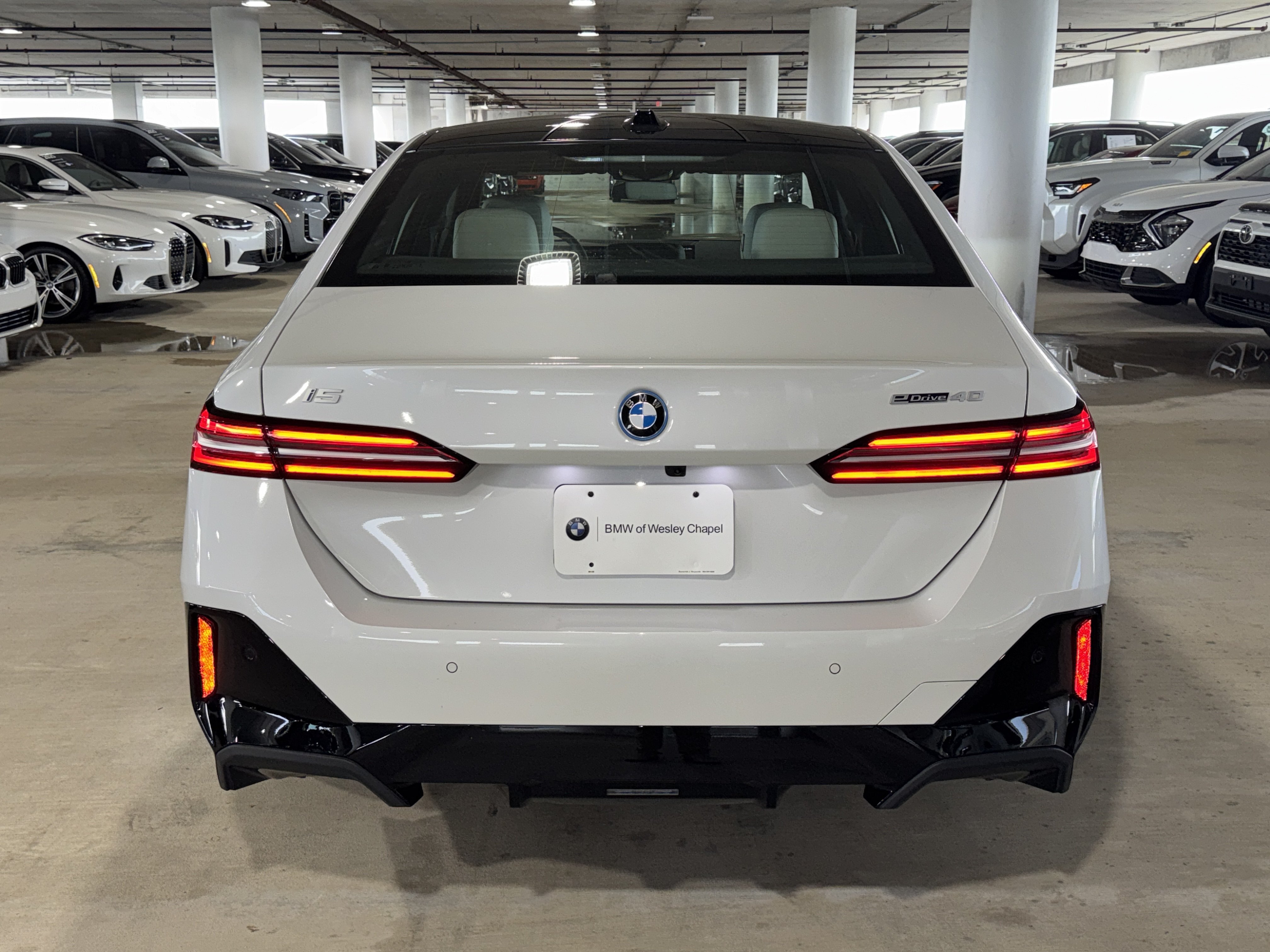 Used 2026 BMW i5 eDrive40 RWD image 7