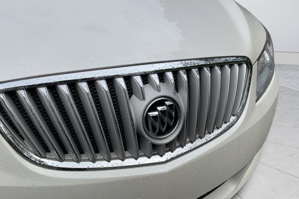 Used 2011 Buick LaCrosse CXL FWD image 31