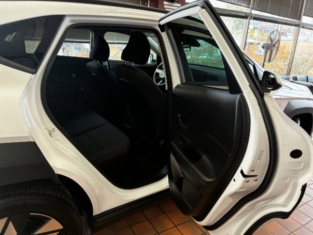 Used 2024 Hyundai Kona SEL image 35