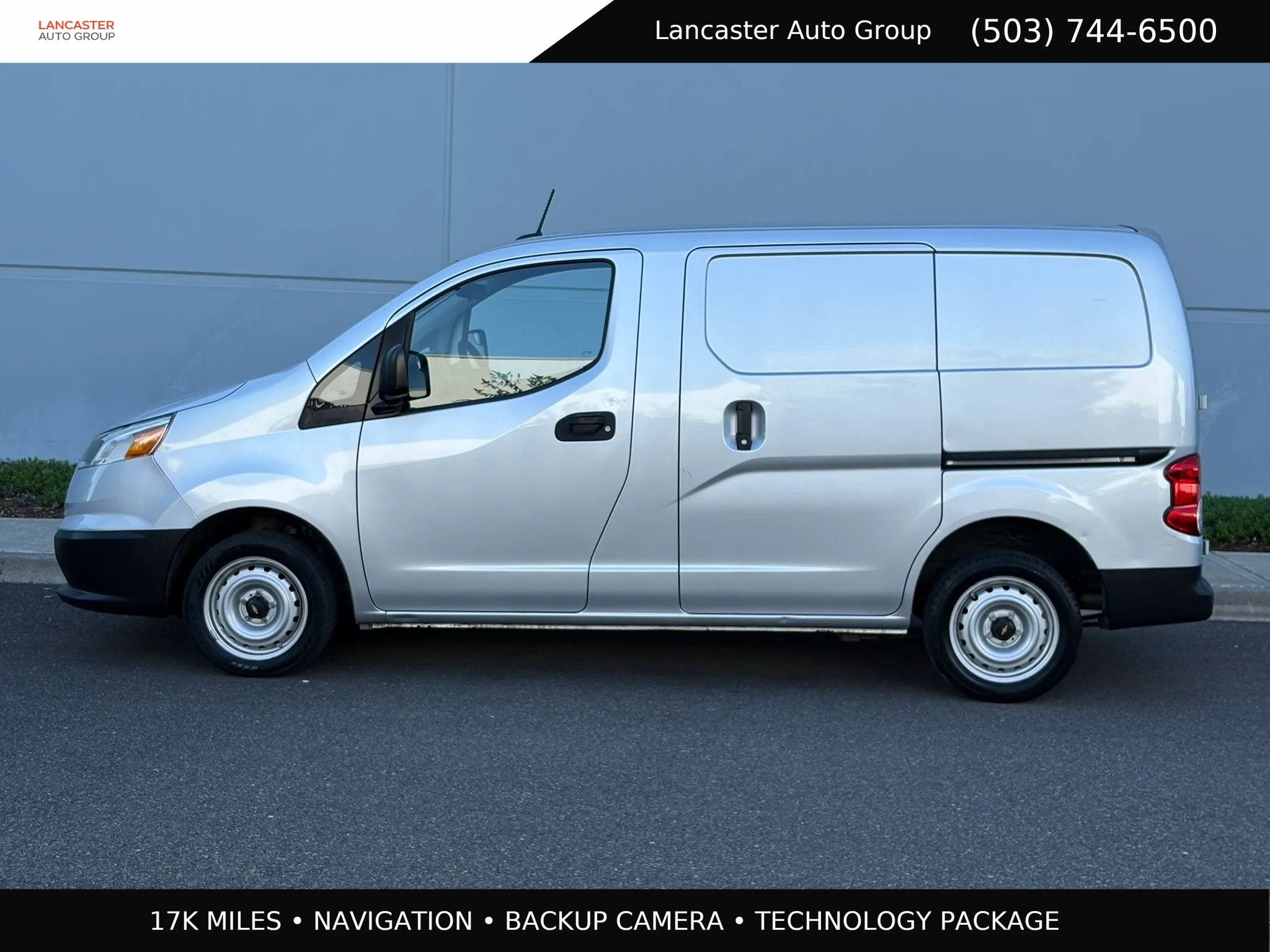 Used 2017 Chevrolet City Express LT w/ Technology Package FWD image 3