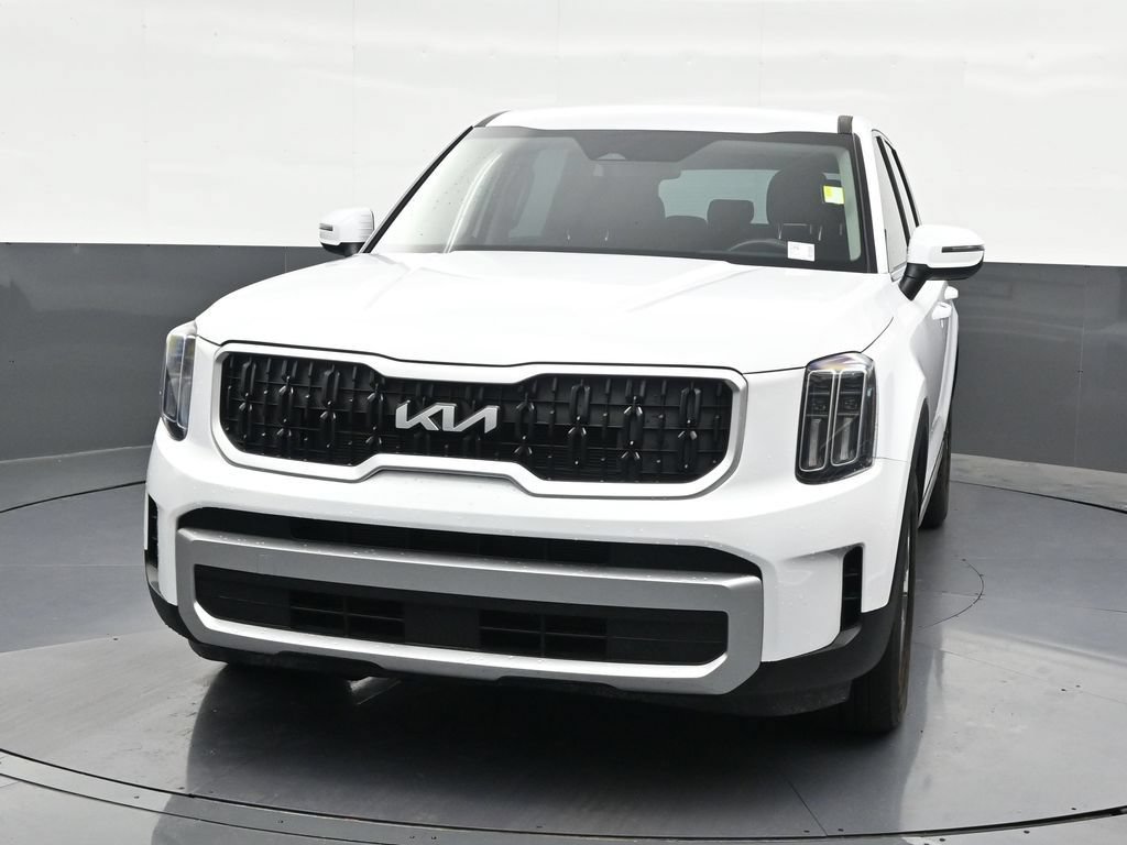 Used 2024 Kia Telluride LX FWD image 9