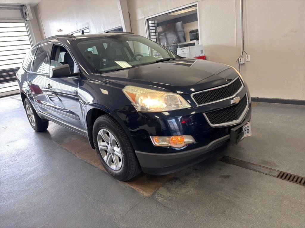 Used 2012 Chevrolet Traverse LS image 1