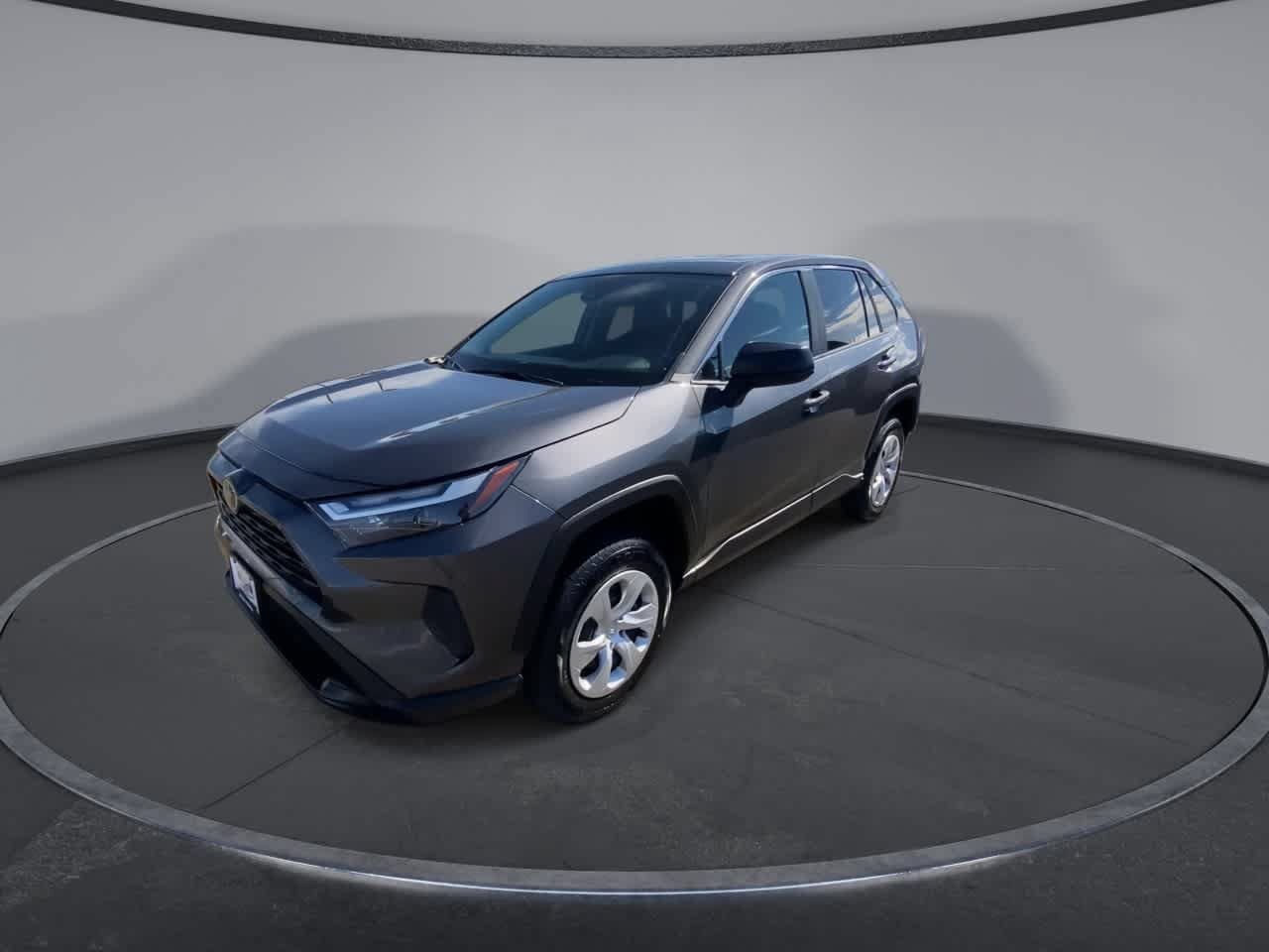 Certified 2025 Toyota RAV4 LE AWD/4WD image 5