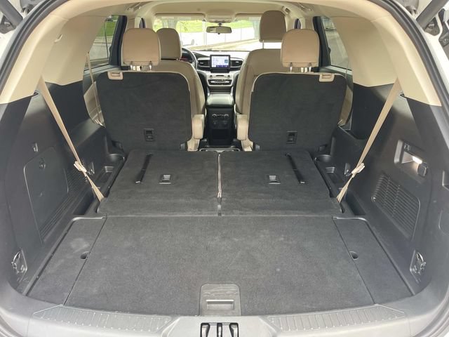 Used 2021 Ford Explorer XLT w/ Equipment Group 202A AWD/4WD image 12