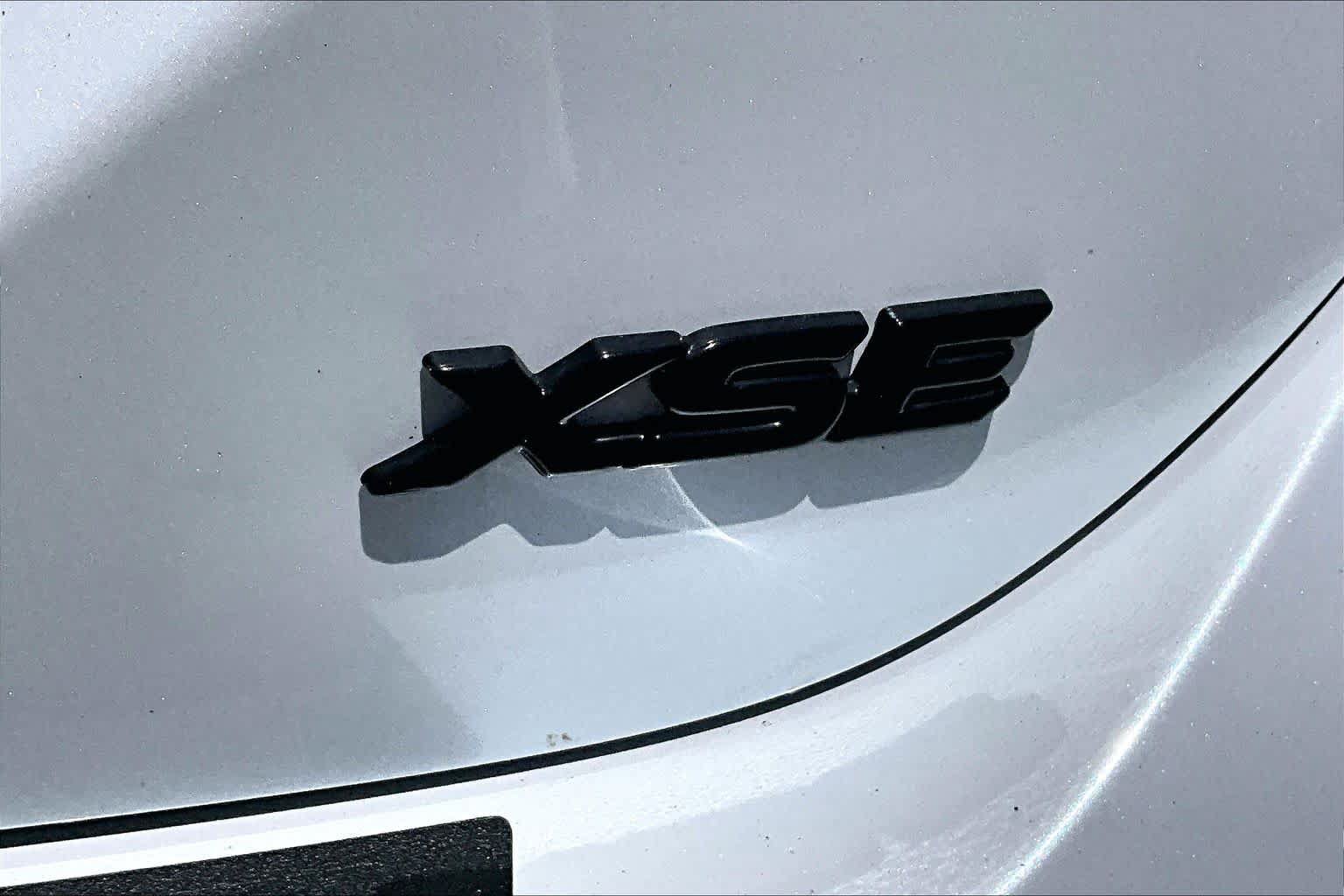 Used 2023 Toyota Camry XSE w/ Navigation Package FWD image 9