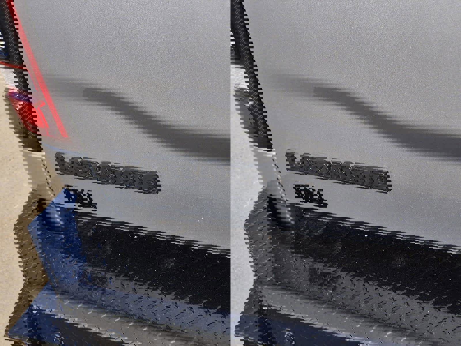 Used 2024 RAM 3500 Laramie w/ Night Edition image 9