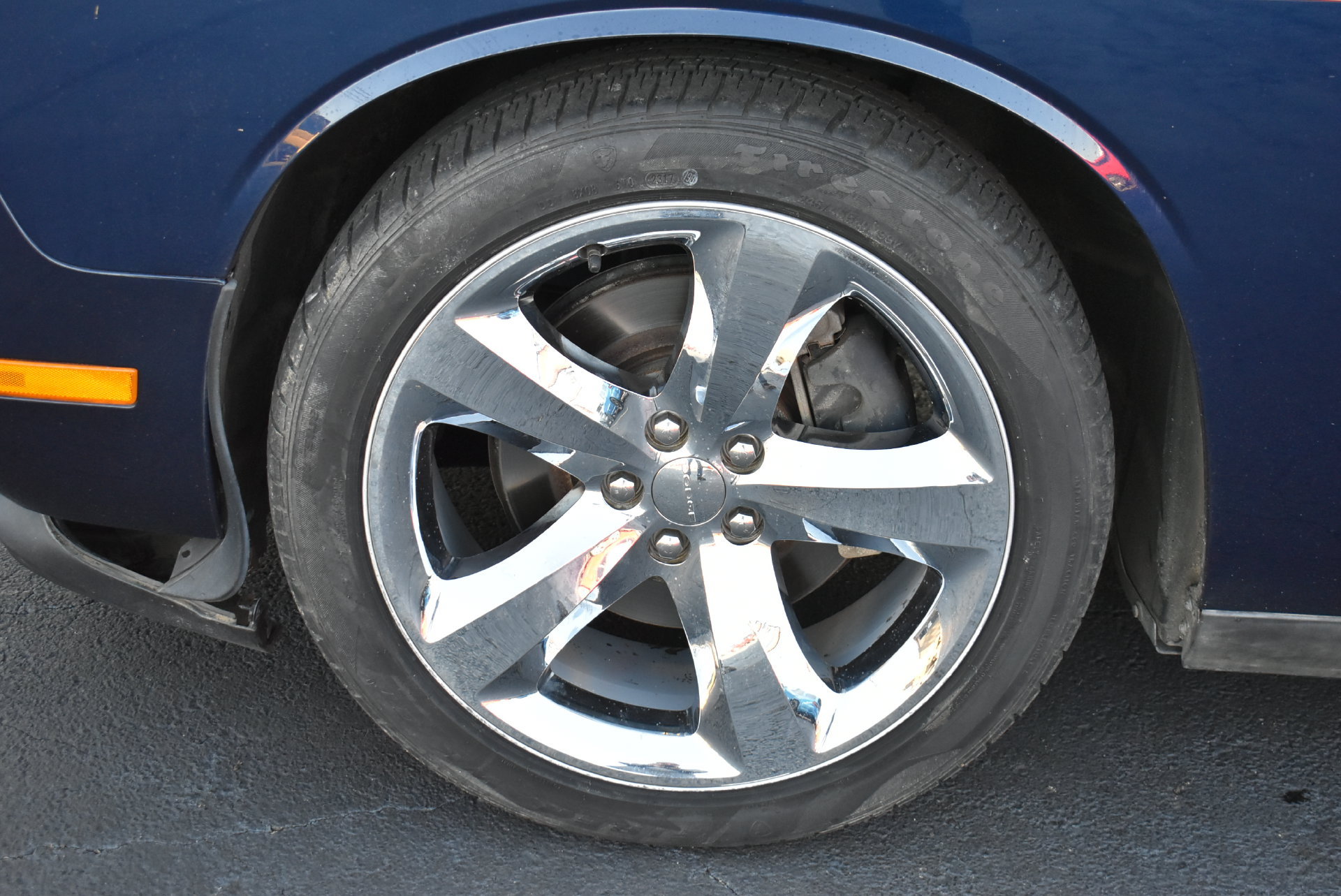 Used 2013 Dodge Challenger SXT Plus RWD image 10