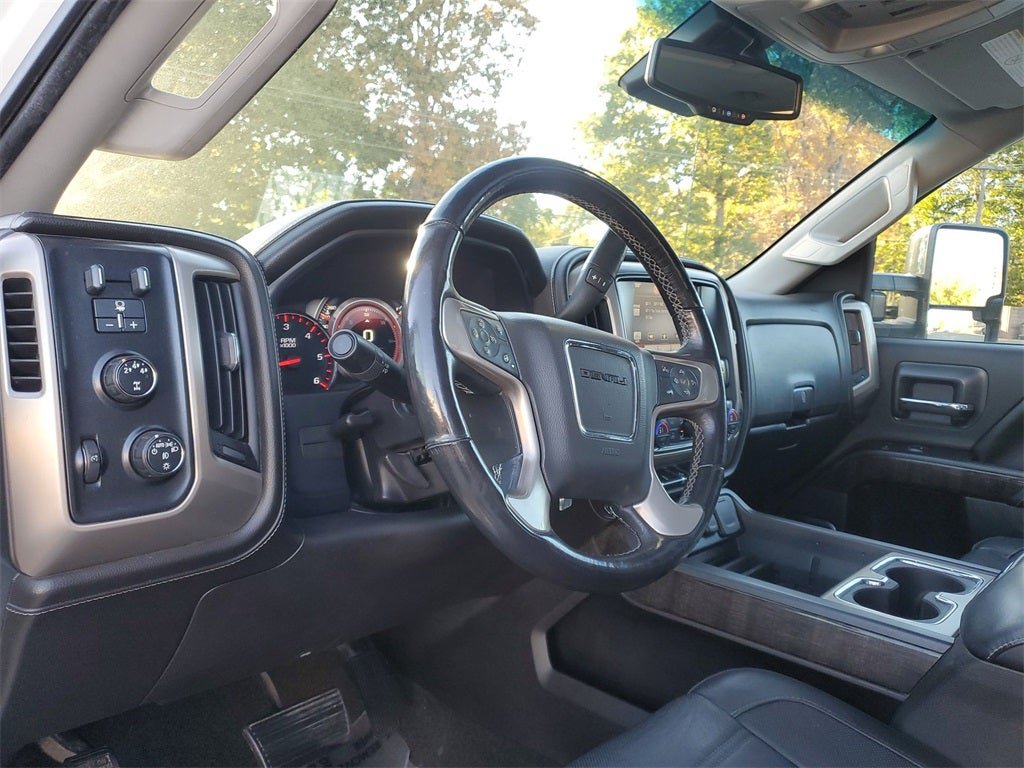 Used 2015 GMC Sierra 2500 Denali image 53
