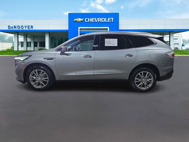 Used 2023 Buick Enclave Essence w/ Experience Buick Package AWD/4WD image 8