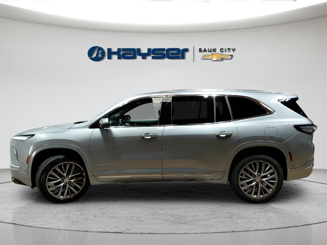 Used 2026 Buick Enclave Avenir w/ Super Cruise Package AWD/4WD image 4