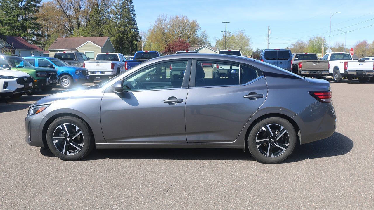 Used 2024 Nissan Sentra SV FWD image 3