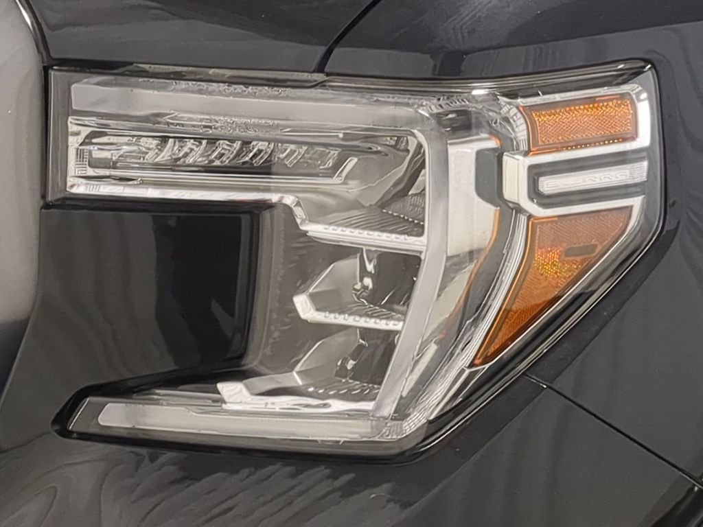 Used 2020 GMC Sierra 1500 AT4 w/ AT4 Premium Package AWD/4WD image 14