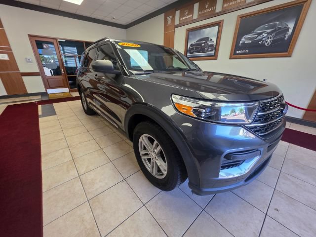 Used 2020 Ford Explorer XLT w/ Class III Trailer Tow Package AWD/4WD image 4