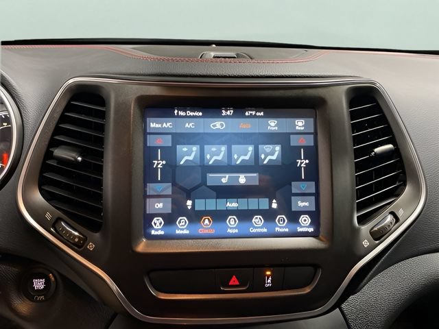 Used 2022 Jeep Cherokee Trailhawk w/ Trailer Tow Group AWD/4WD image 19