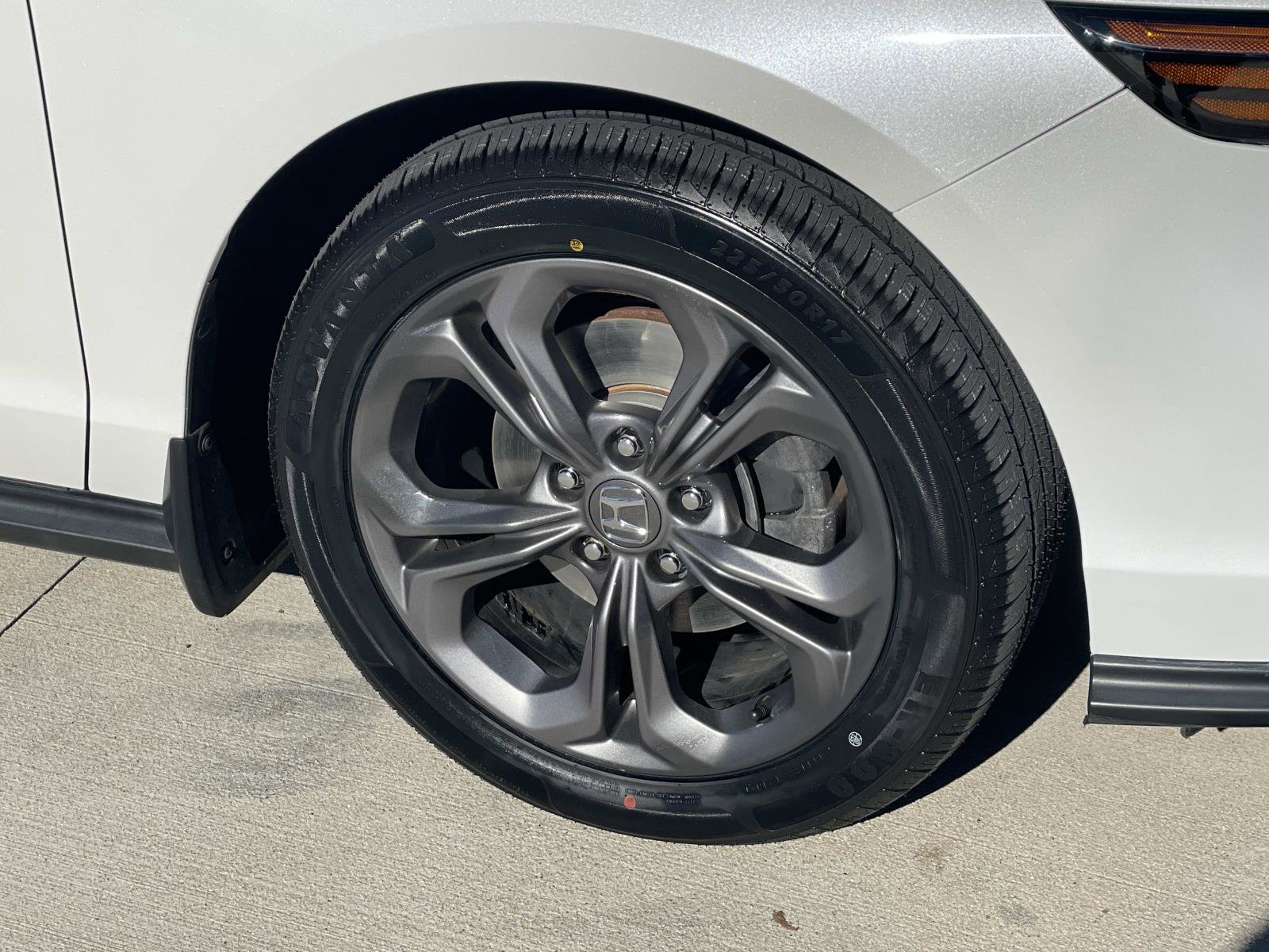 Certified 2023 Honda Accord EX image 30