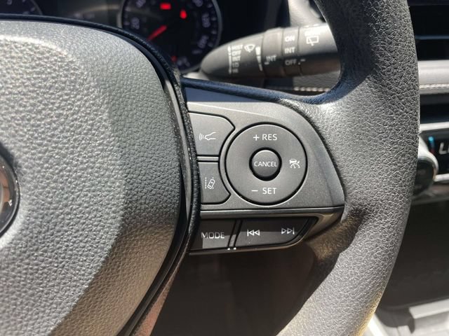 Used 2021 Toyota RAV4 XLE FWD image 23