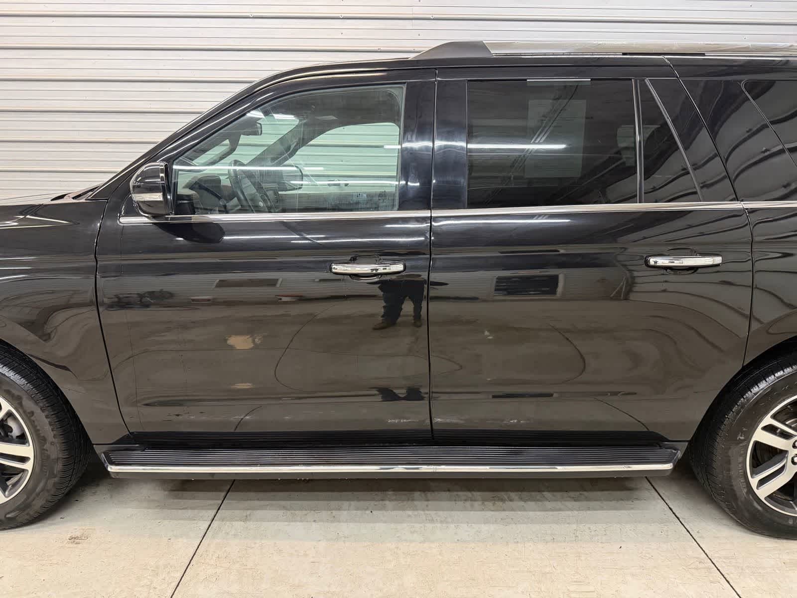 Used 2022 Ford Expedition Max Limited AWD/4WD image 7