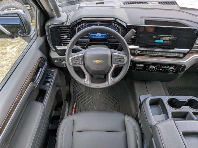 New 2026 Chevrolet Silverado 1500 LT w/ Z71 Off-Road Package AWD/4WD image 17