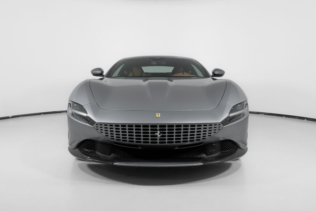 Used 2024 Ferrari Roma RWD image 8