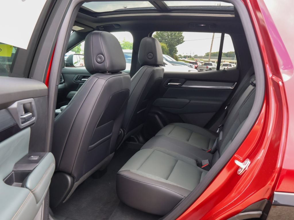 New 2027 GMC Terrain AT4 w/ Convenience Package III AWD/4WD image 11