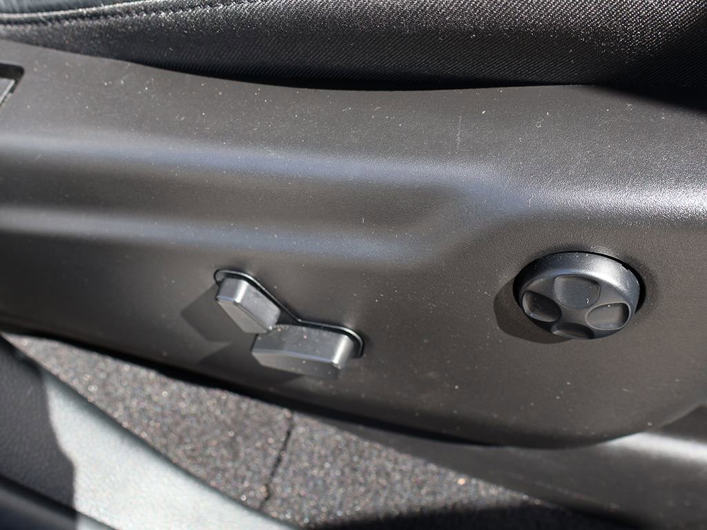 Used 2023 Dodge Durango R/T RWD image 36