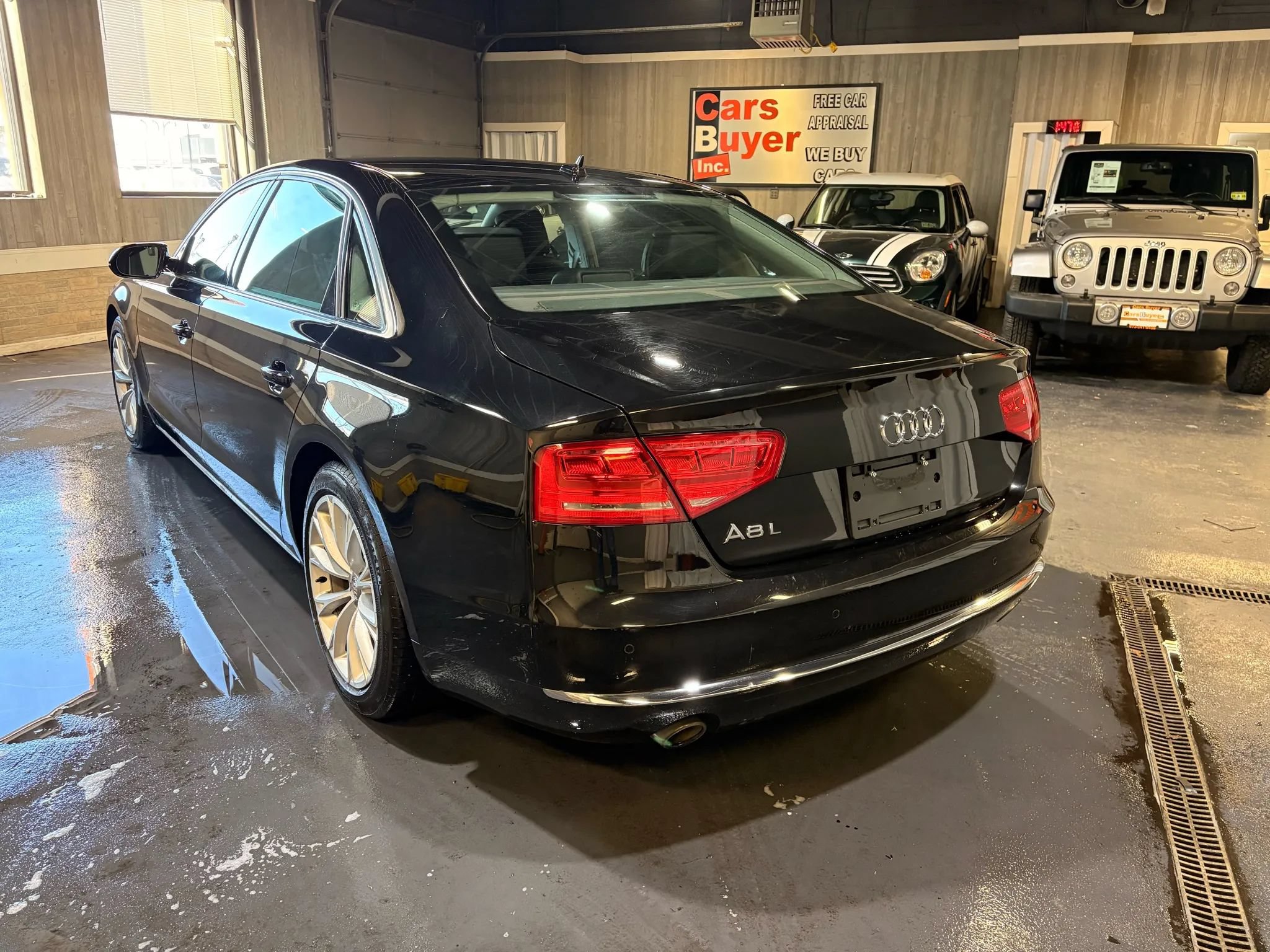 Used 2013 Audi A8 L 3.0T AWD/4WD image 4